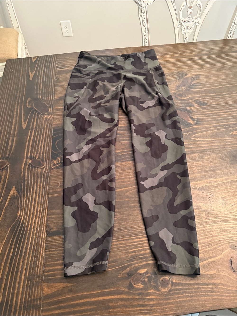 Old Navy Camo Leggings - Olive Green Camo